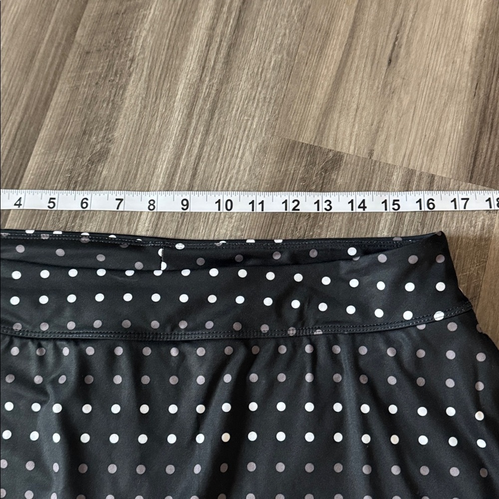 Nike Black Dot-Pattern Athletic Skort - Picture 4 of 10